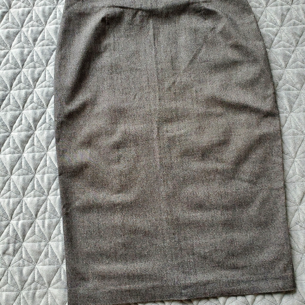Pencil skirt